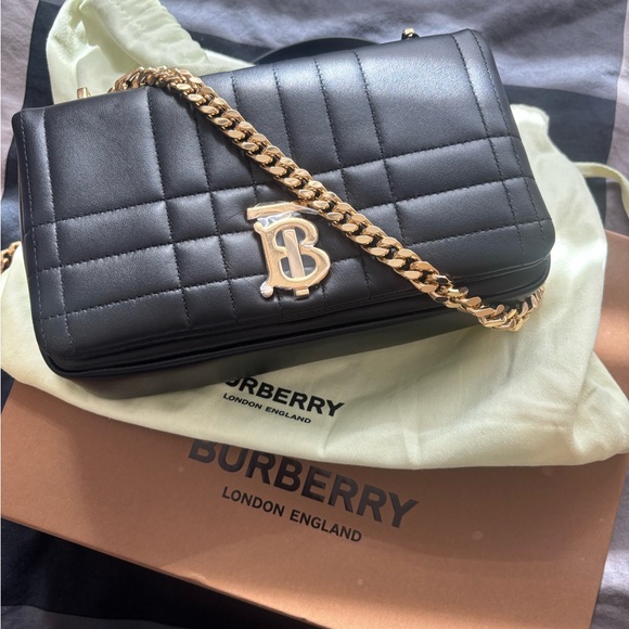 Burberry Black Quilted Shoulder Lola Bag with Gold Chain - Picture 5 of 7
